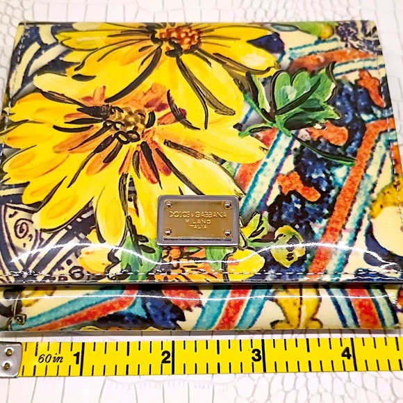 Very Rare Gorgeous Unigue New/Unused Dolce Gabana Flower Design Polished Tri-Fol - Picture 8 of 15
